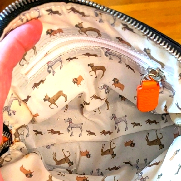 Pebbled leather bag exclusive - Picture 7 of 16